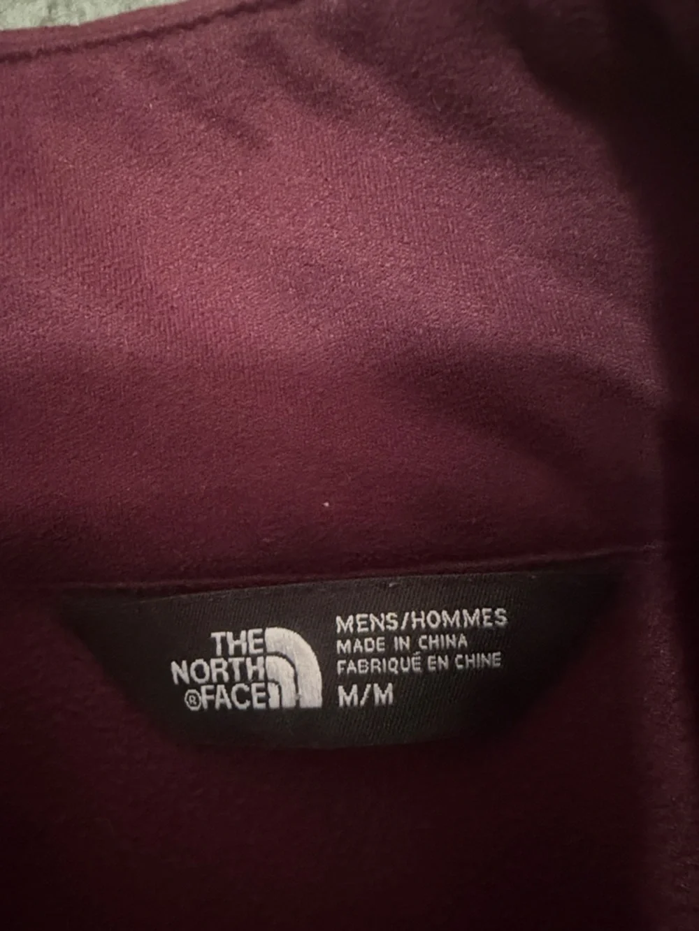 The North Face Men's Burgundy Full-Zip Lightweight Jacket